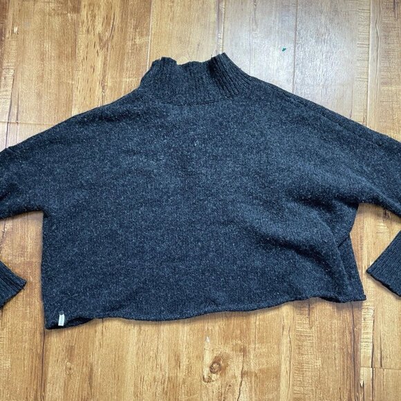 one x oneteaspoon pullover cross back knit long sleeve gray top size medium m - Picture 2 of 10